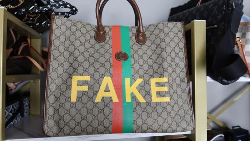 GUCCI GG SUPREME MONOGRAM FAKE/NOT LARGE TOTE
