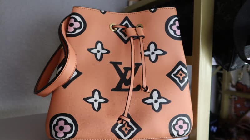 LV WILD AT HEART NEONOE