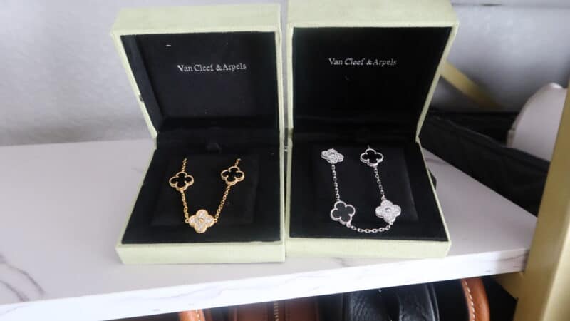 1 1 VAN CLEEF 10 MOTIFS VINTAGE ALHAMBRA NECKLACES