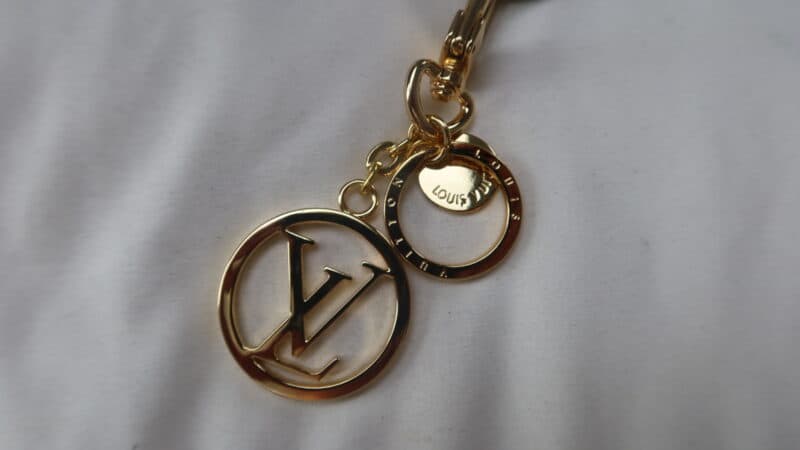 LV CIRCLE BAG CHARM AND KEY HOLDER