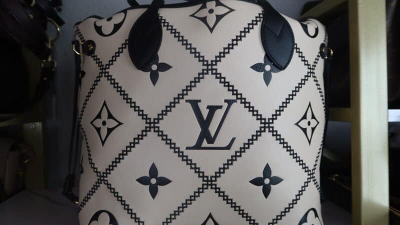 1:1 LV NEVERFULL MM BORDERLESS